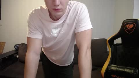 Snapshot of theroadtomars chatting on 14, 12, 2025 Nick online show from 14, 12, 2025