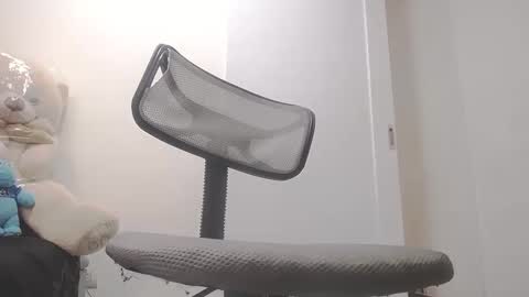 Snapshot of theryhot21 chatting on 23, 9, 2025 therry online show from 23, 9, 2025