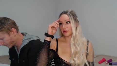 Snapshot of thescarlettshay chatting on 2, 10, 2025 TheScarlettShay online show from 2, 10, 2025