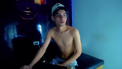 Snapshot of theshamefulboys chatting on 2, 7, 2026 David y Daniel online show from 2, 7, 2026