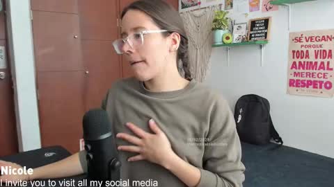 Nicole online show from 18, 2, 2025