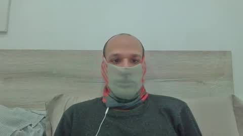 Snapshot of thetubedscarfguy chatting on 14, 2, 2025 Scarf guy online show from 14, 2, 2025