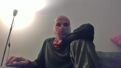 Snapshot of thetubedscarfguy chatting on 20, 2, 2025 Scarf guy online show from 20, 2, 2025