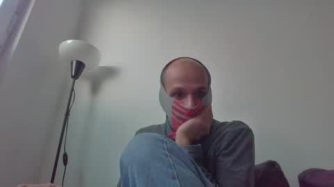 Snapshot of thetubedscarfguy chatting on 23, 2, 2025 Scarf guy online show from 23, 2, 2025