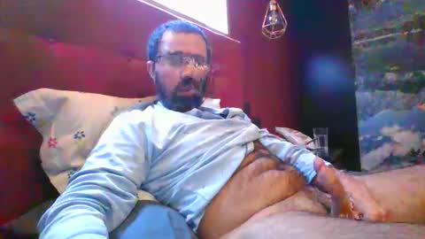 Carlos1990 online show from 3, 12, 2025