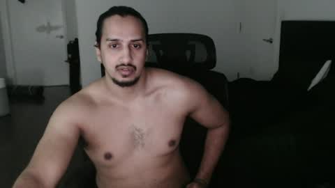 Snapshot of theworldisavampire09 chatting on 2, 7, 2026 Vampiro online show from 2, 7, 2026