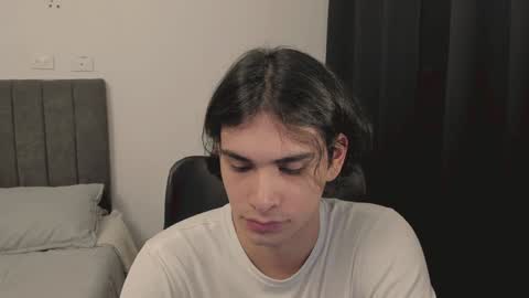 thiaan__ online show from 22, 12, 2024