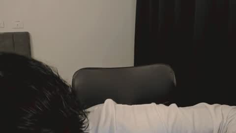 thiaan__ online show from 11, 1, 2025