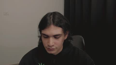 thiaan__ online show from 8, 3, 2025