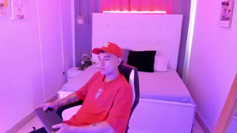 Thiago  online show from 12, 4, 2026