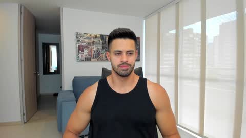 thiago_driussi online show from 1, 2, 2025