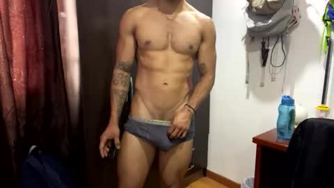 Snapshot of thiago_happy chatting on 8, 4, 2026 thiago_happy online show from 8, 4, 2026