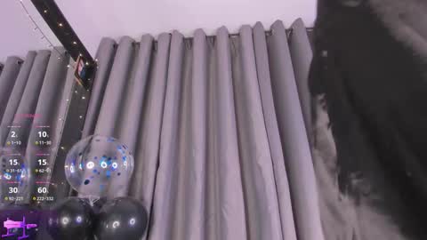 SanThiago online show from 19, 11, 2025