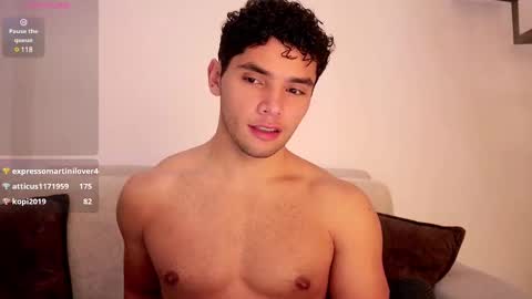 Just Thiago  online show from 23, 2, 2025