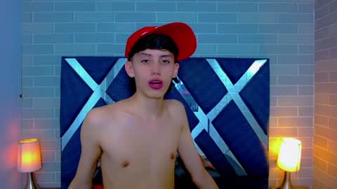 thiago_twink38 online show from 30, 7, 2026