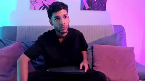 ThiagoFerreti online show from 9, 7, 2026