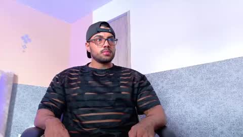 Snapshot of thiagoleon_ chatting on 18, 7, 2026 Thiago online show from 18, 7, 2026