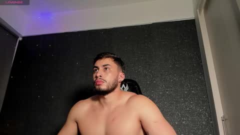 THIAGO MENESES online show from 25, 2, 2026