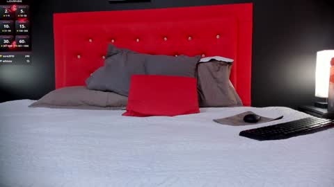 Thia Gomez online show from 27, 12, 2024