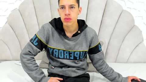 Thiago   online show from 7, 2, 2025