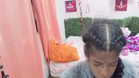 Snapshot of thiana_horny chatting on 1, 7, 2026 thiana_horny online show from 1, 7, 2026