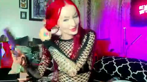 Snapshot of thickneyaadams chatting on 16, 10, 2025 thickneyaadams online show from 16, 10, 2025