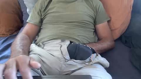Snapshot of thickrum chatting on 25, 5, 2026 Thickru online show from 25, 5, 2026