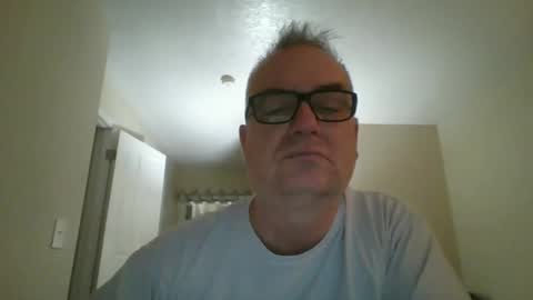 Snapshot of thickwhiteload chatting on 2, 1, 2025 thickwhiteload online show from 2, 1, 2025