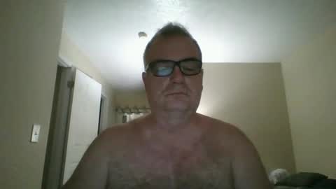 Snapshot of thickwhiteload chatting on 5, 3, 2025 thickwhiteload online show from 5, 3, 2025
