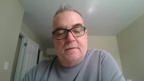 Snapshot of thickwhiteload chatting on 10, 9, 2025 thickwhiteload online show from 10, 9, 2025