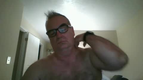 Snapshot of thickwhiteload chatting on 25, 9, 2025 thickwhiteload online show from 25, 9, 2025