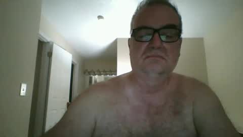 Snapshot of thickwhiteload chatting on 8, 10, 2025 thickwhiteload online show from 8, 10, 2025