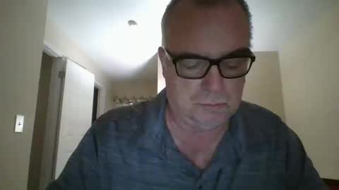 Snapshot of thickwhiteload chatting on 11, 10, 2025 thickwhiteload online show from 11, 10, 2025