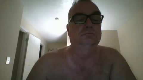 Snapshot of thickwhiteload chatting on 12, 10, 2025 thickwhiteload online show from 12, 10, 2025