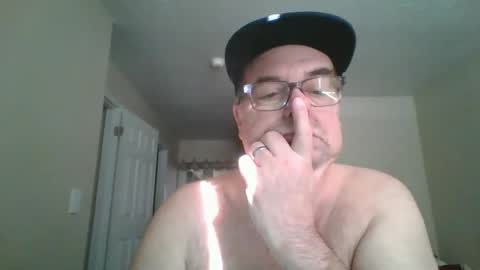 Snapshot of thickwhiteload chatting on 18, 1, 2026 thickwhiteload online show from 18, 1, 2026