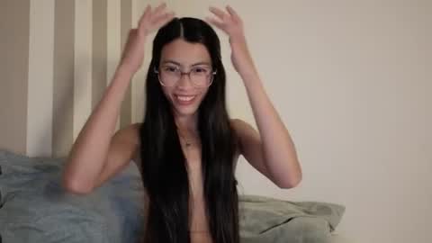 Snapshot of thifa2x chatting on 12, 7, 2026 thifa2x online show from 12, 7, 2026