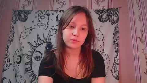 thighswithspikes online show from 29, 10, 2025