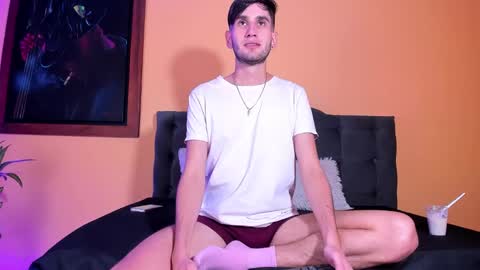 Snapshot of thiiago_tay chatting on 11, 12, 2024 Thiiago online show from 11, 12, 2024