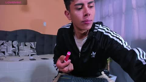 Snapshot of thiiago_tay chatting on 2, 3, 2025 Thiiago online show from 2, 3, 2025