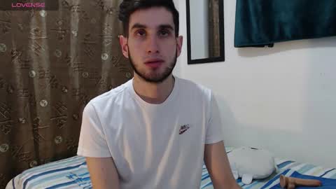 Snapshot of thiiago_tay chatting on 19, 10, 2025 Thiiago online show from 19, 10, 2025