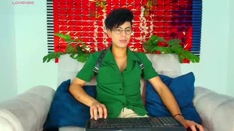 Snapshot of thiiagosaeenz chatting on 13, 2, 2026 Thiago Saenzz online show from 13, 2, 2026