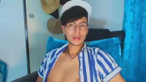Snapshot of thiiagosaeenz chatting on 11, 6, 2026 Thiago Saenzz online show from 11, 6, 2026