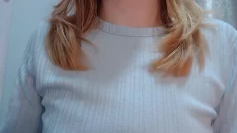 Snapshot of thin33 chatting on 17, 2, 2026 sara online show from 17, 2, 2026