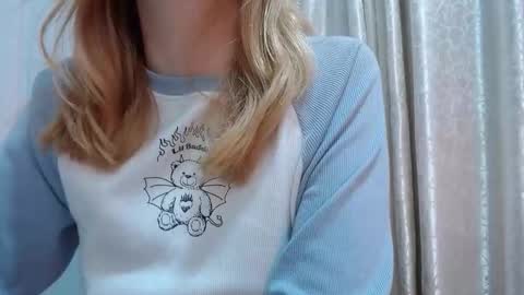 Snapshot of thin33 chatting on 20, 2, 2026 sara online show from 20, 2, 2026