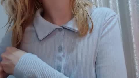 Snapshot of thin33 chatting on 24, 2, 2026 sara online show from 24, 2, 2026