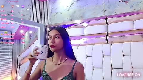 Snapshot of thin_eva chatting on 24, 1, 2025 Eva online show from 24, 1, 2025