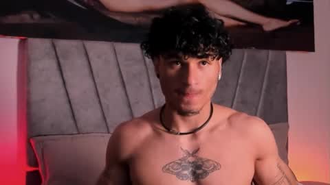 Thomas 3  JUST STAY AND BE MY LAST LOVE online show from 22, 12, 2025