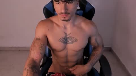 Snapshot of thomas_fit1 chatting on 27, 6, 2026 Thomas 3 JUST STAY AND BE MY LAST LOVE online show from 27, 6, 2026