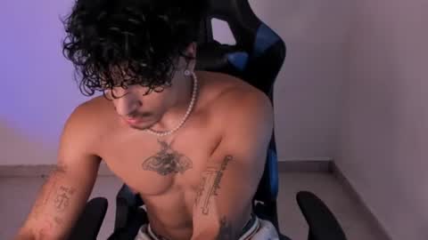 Snapshot of thomas_fit1 chatting on 30, 6, 2026 Thomas 3 JUST STAY AND BE MY LAST LOVE online show from 30, 6, 2026