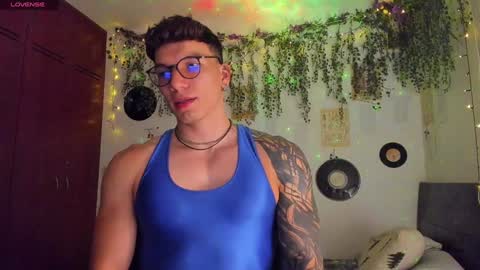 Thomas Grey online show from 25, 1, 2025